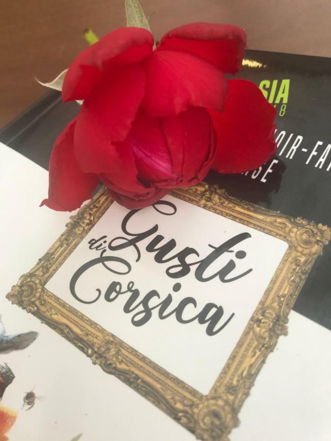 Gite U Licetu A La Campagne Oreta Экстерьер фото